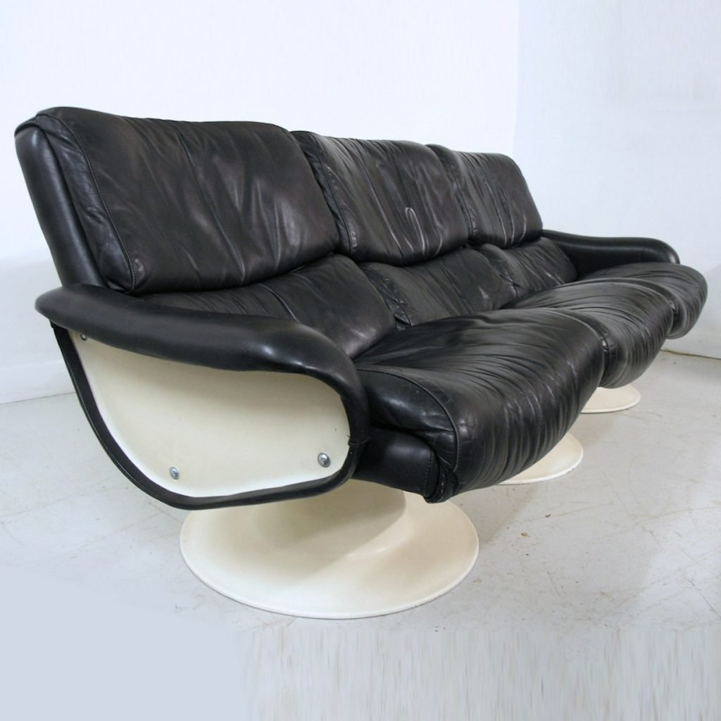 Kukkapuro Saturn sofa