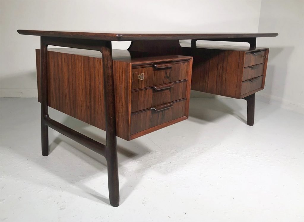 Omann Junior #75 rosewood desk