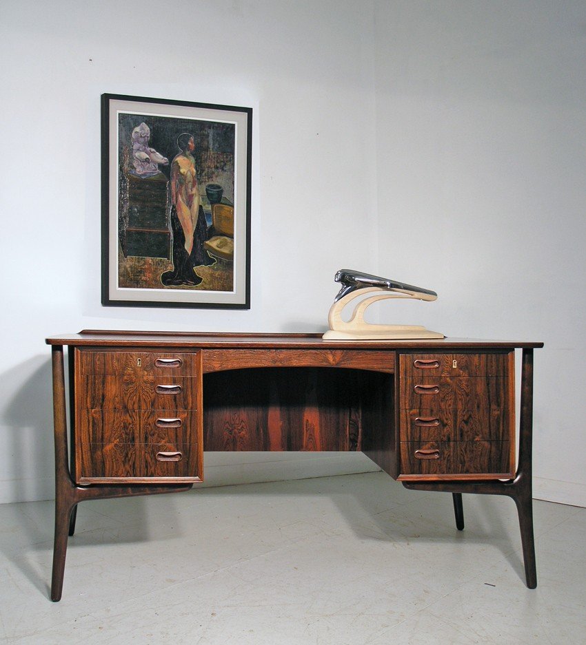 Svend Madsen desk