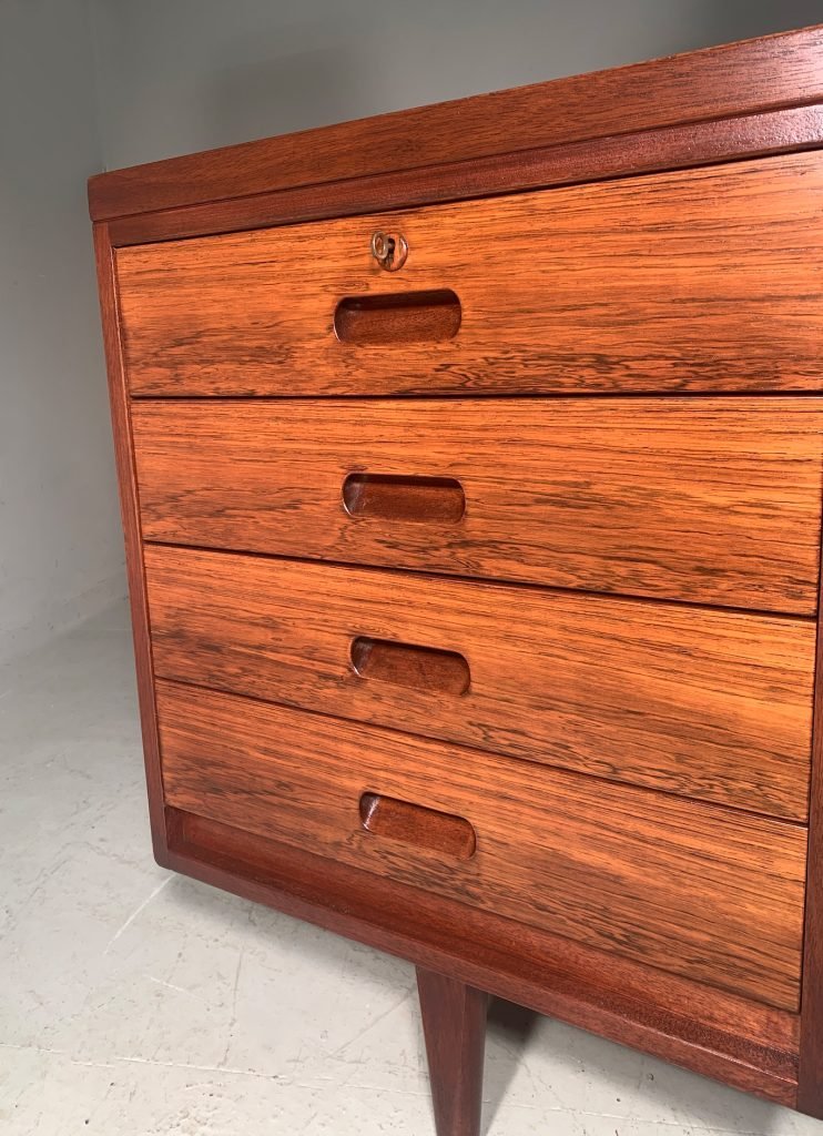 Gordon Russell desk